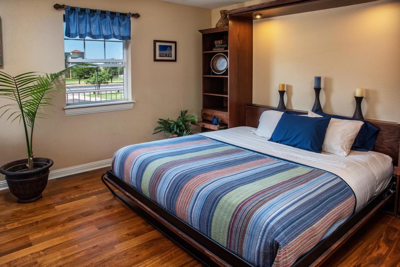 Woodrow House Bed & Breakfast Lubbock Exteriör bild