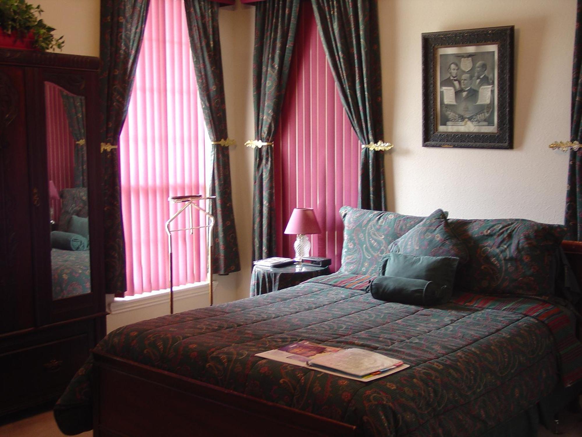 Woodrow House Bed & Breakfast Lubbock Exteriör bild